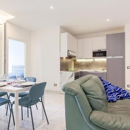 Seaside Flat With Swimming Pool And Private Parking Apartment Calambrone Bagian luar foto