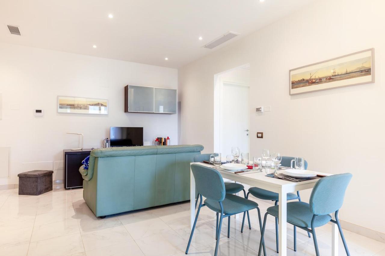 Seaside Flat With Swimming Pool And Private Parking Apartment Calambrone Bagian luar foto