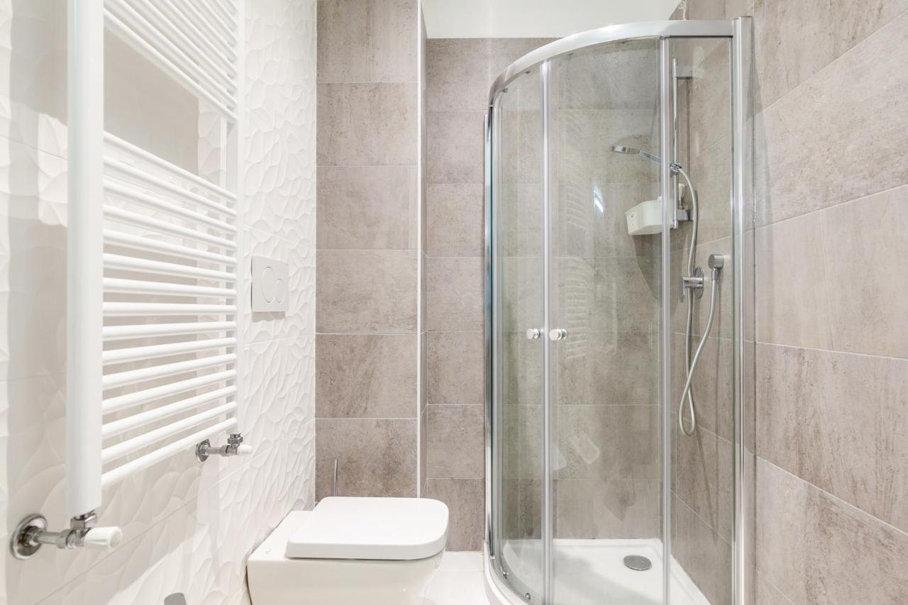 Seaside Flat With Swimming Pool And Private Parking Apartment Calambrone Bagian luar foto